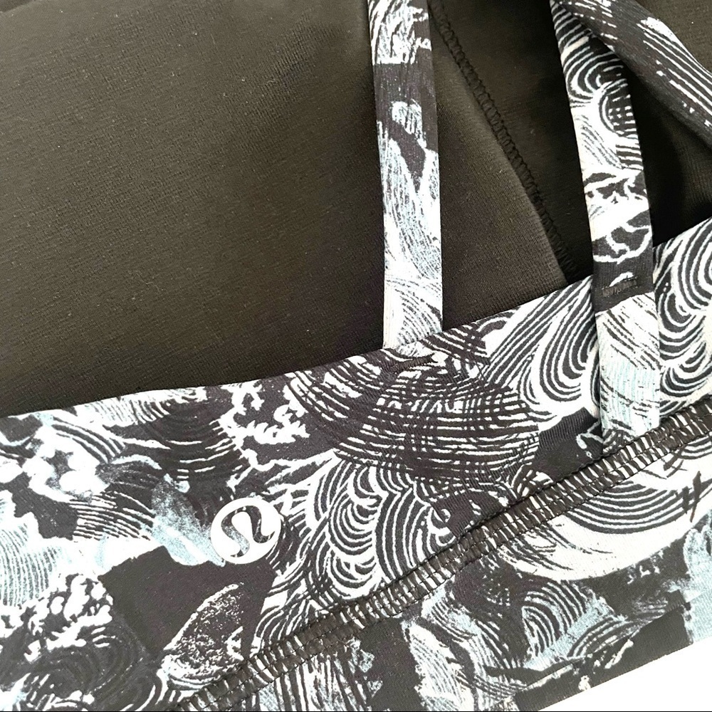 Lululemon Energy Bra in Eternal Wave Starlight Black - Picture 7 of 9